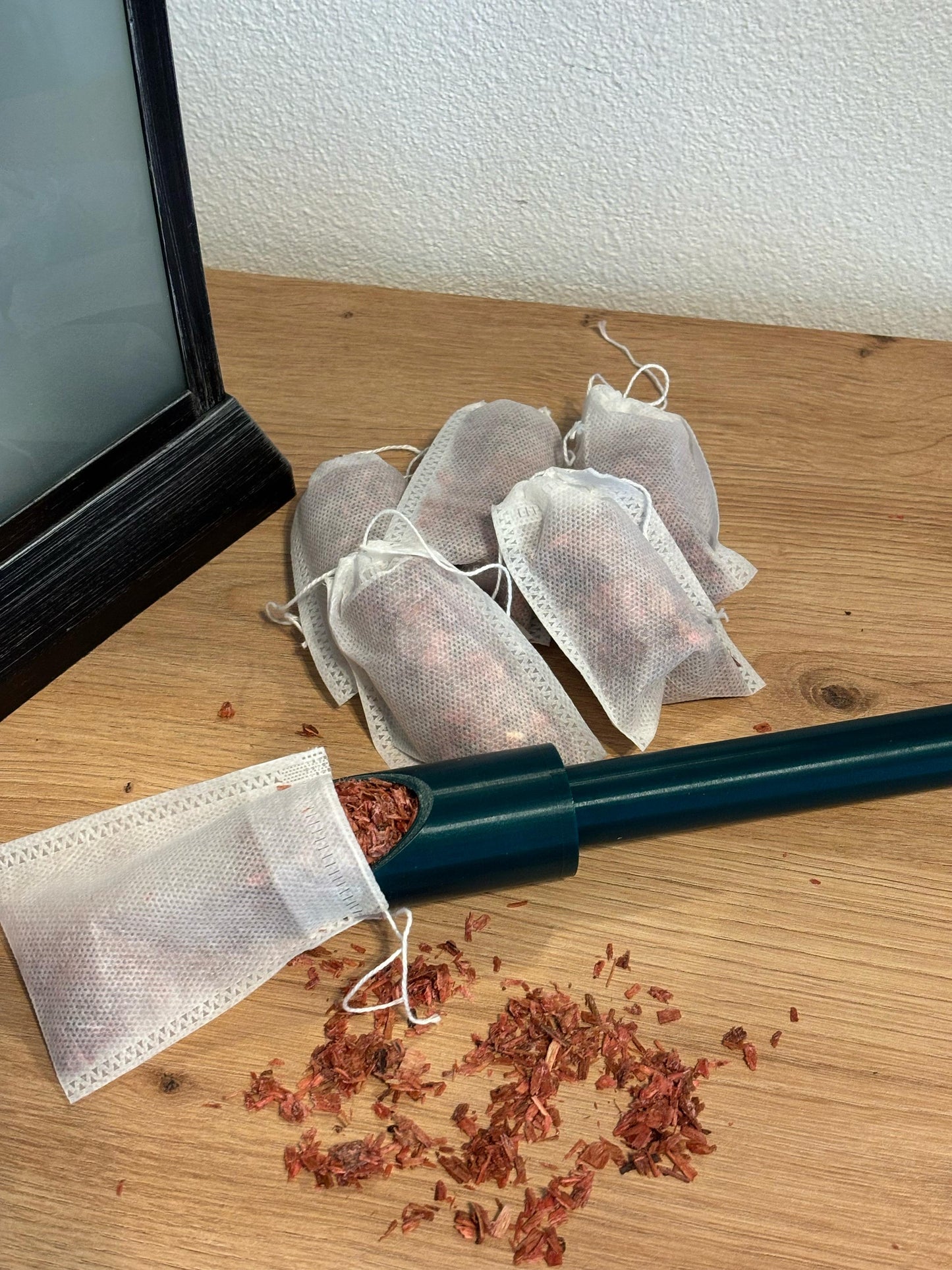 Schaufel zum Bau von Brennholzanzündern